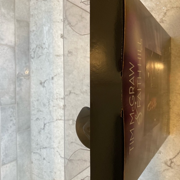 Barbie Tim McGraw & Faith Hill. New in box, never opened. - Picture 7 of 11